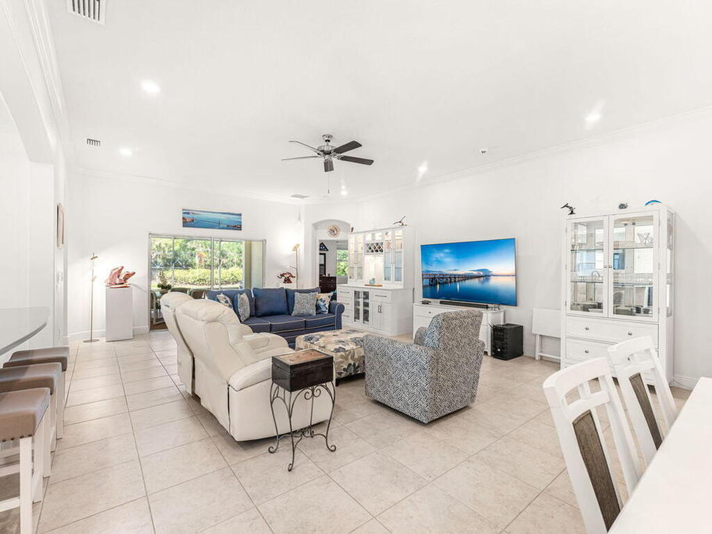 6435 Monserrat Drive, Vero Beach, FL 32967