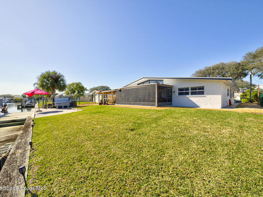 30 Westview Lane, Cocoa Beach, FL 32931