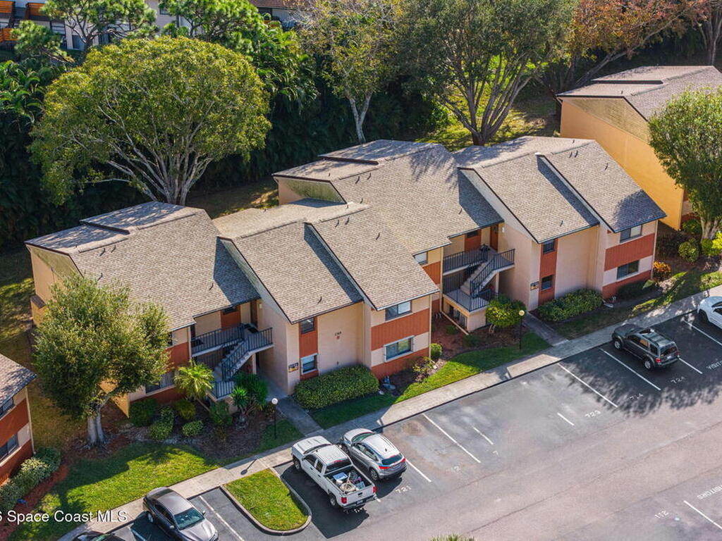 2369 Golf Lake Circle, Melbourne, FL 32935