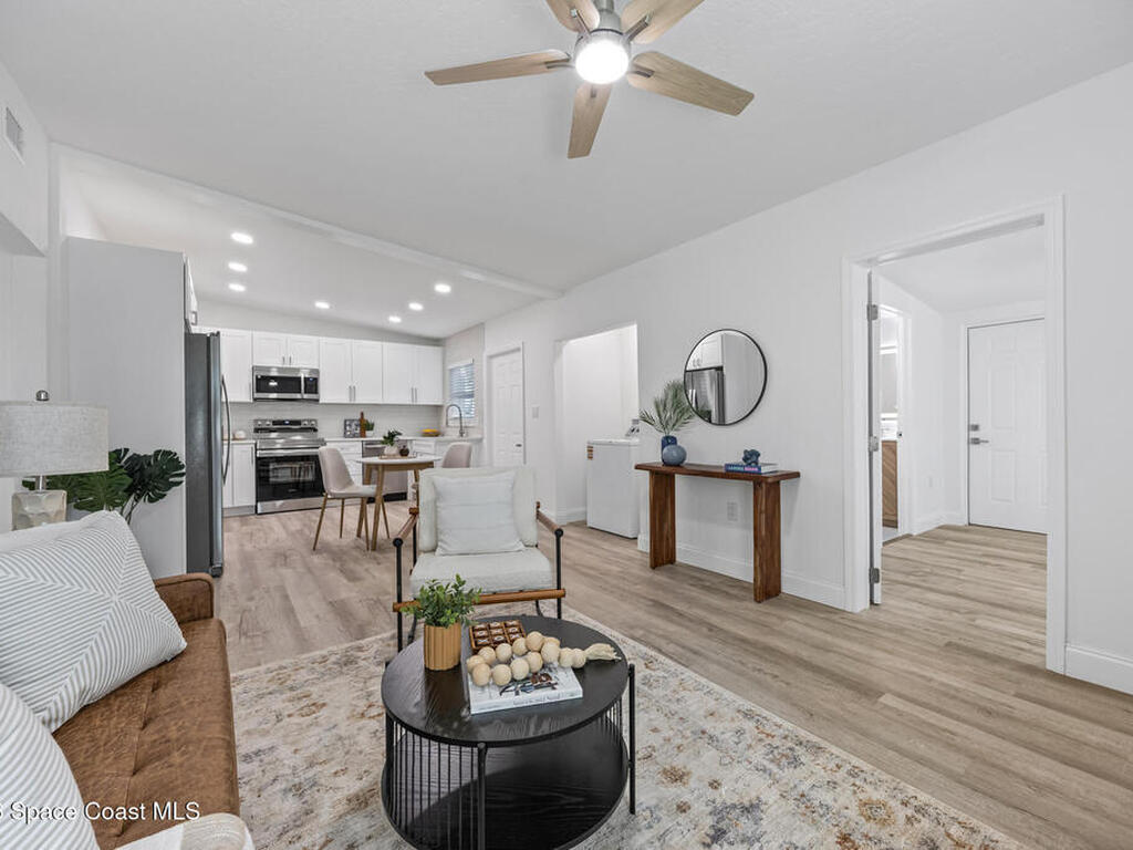 199 Oak Avenue, Cocoa Beach, FL 32931