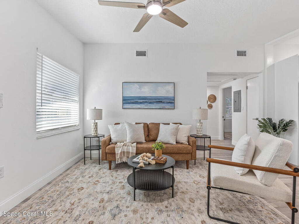 199 Oak Avenue, Cocoa Beach, FL 32931