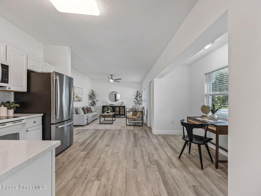 199 Oak Avenue, Cocoa Beach, FL 32931