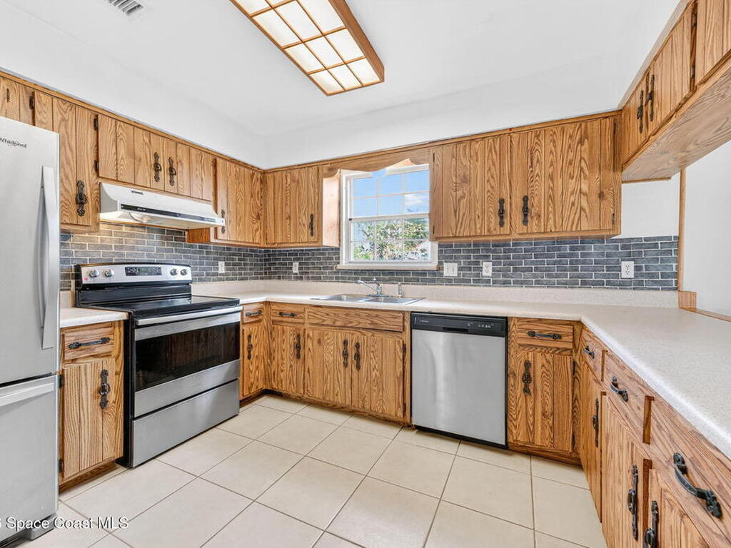 1081 Sunswept Road, Palm Bay, FL 32905