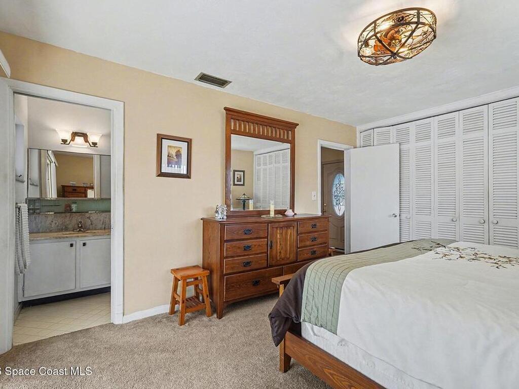 812 Port Malabar Boulevard, Palm Bay, FL 32905