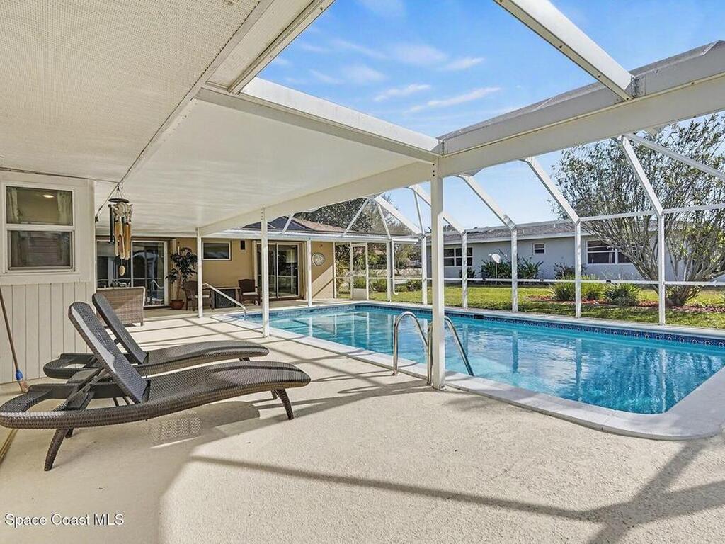 812 Port Malabar Boulevard, Palm Bay, FL 32905