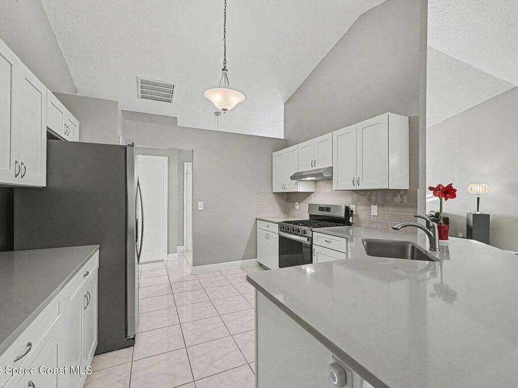 1320 Ambra Drive, Melbourne, FL 32940