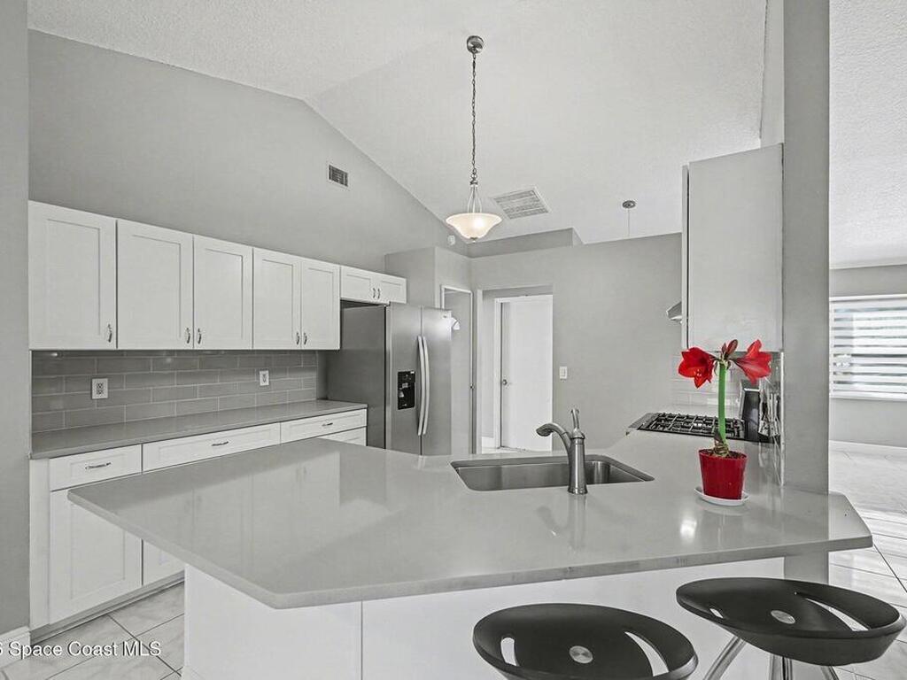 1320 Ambra Drive, Melbourne, FL 32940