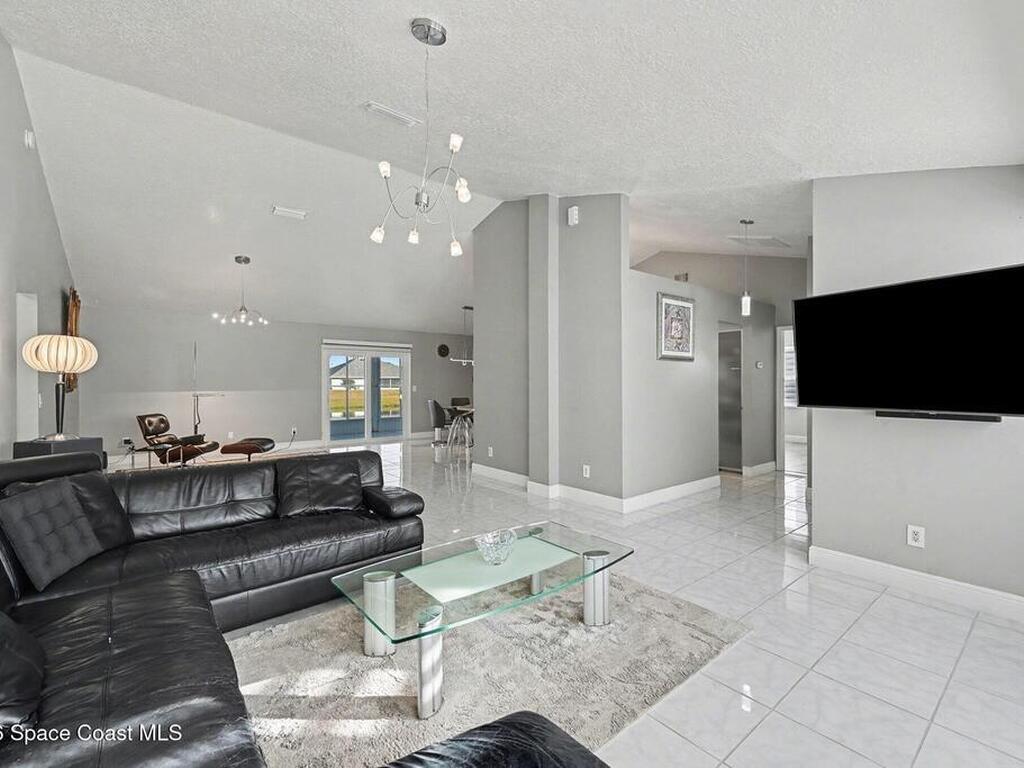 1320 Ambra Drive, Melbourne, FL 32940