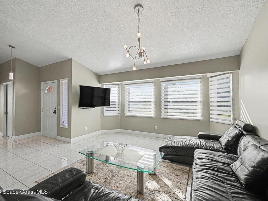 1320 Ambra Drive, Melbourne, FL 32940