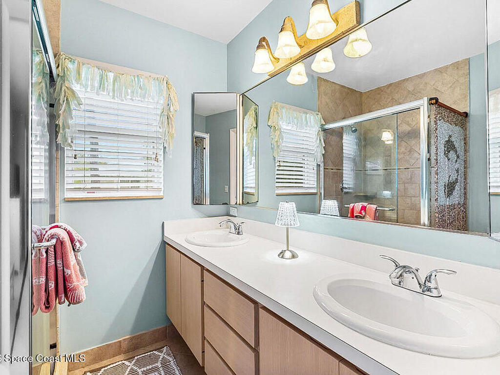 2913 SW Lakemont Place, Palm City, FL 34990