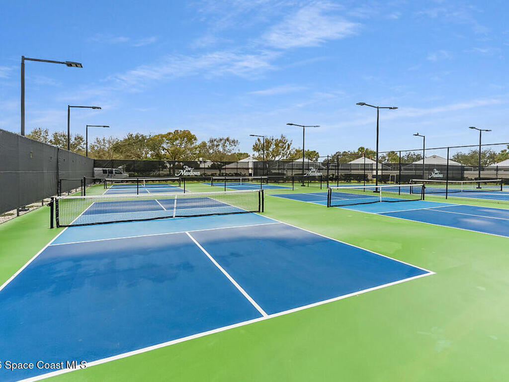 2913 SW Lakemont Place, Palm City, FL 34990