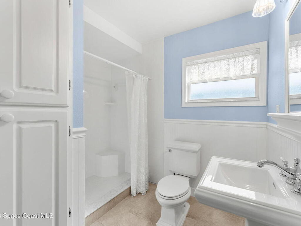 921 S Brevard Avenue, Cocoa Beach, FL 32931