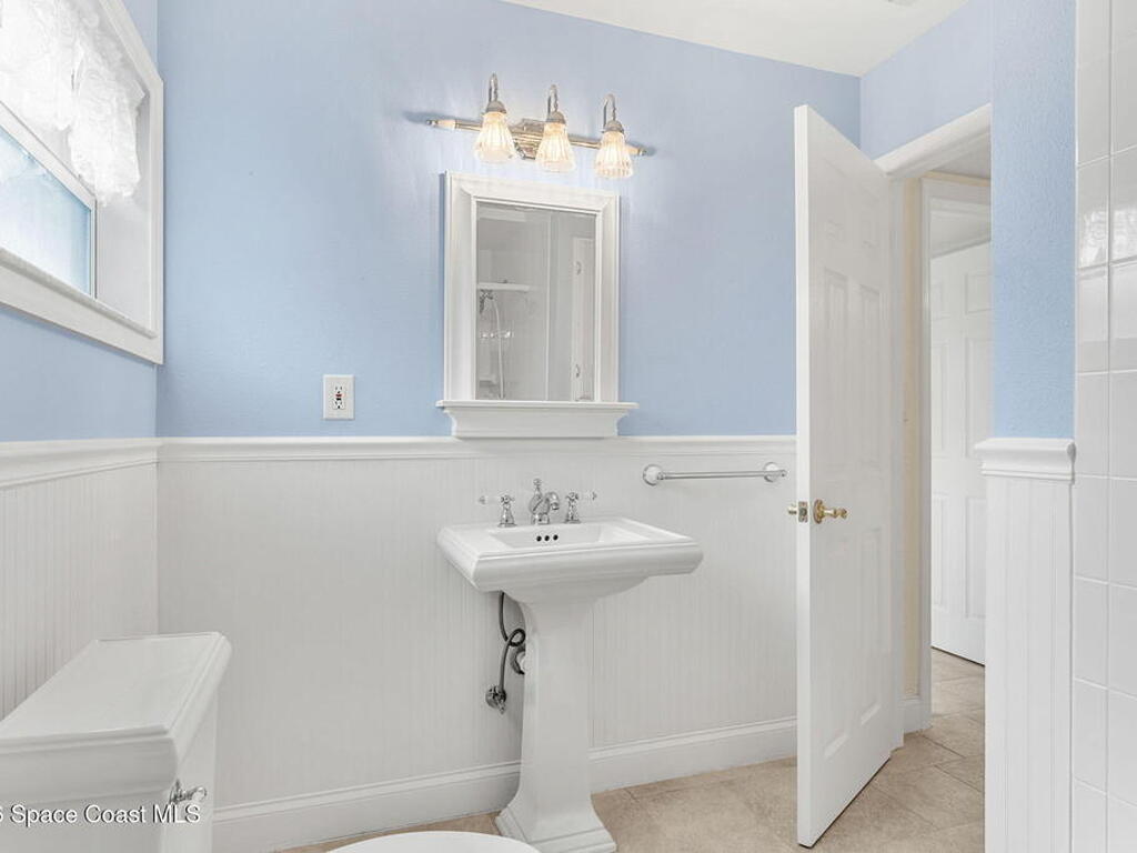 921 S Brevard Avenue, Cocoa Beach, FL 32931