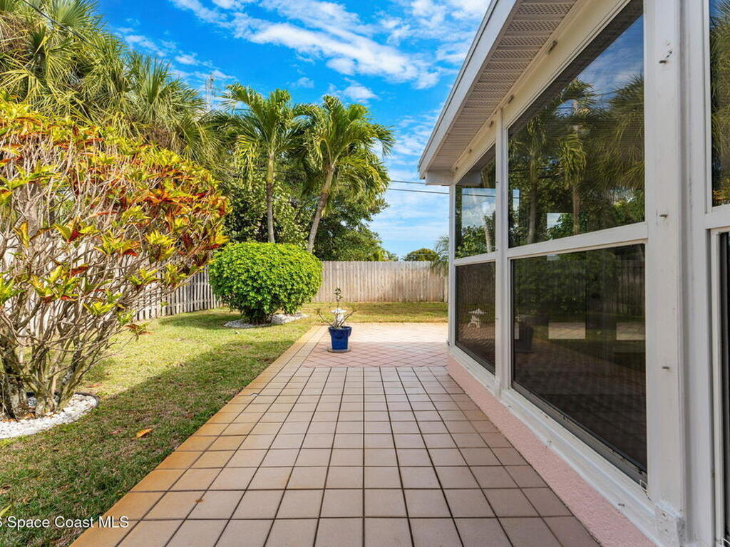 921 S Brevard Avenue, Cocoa Beach, FL 32931