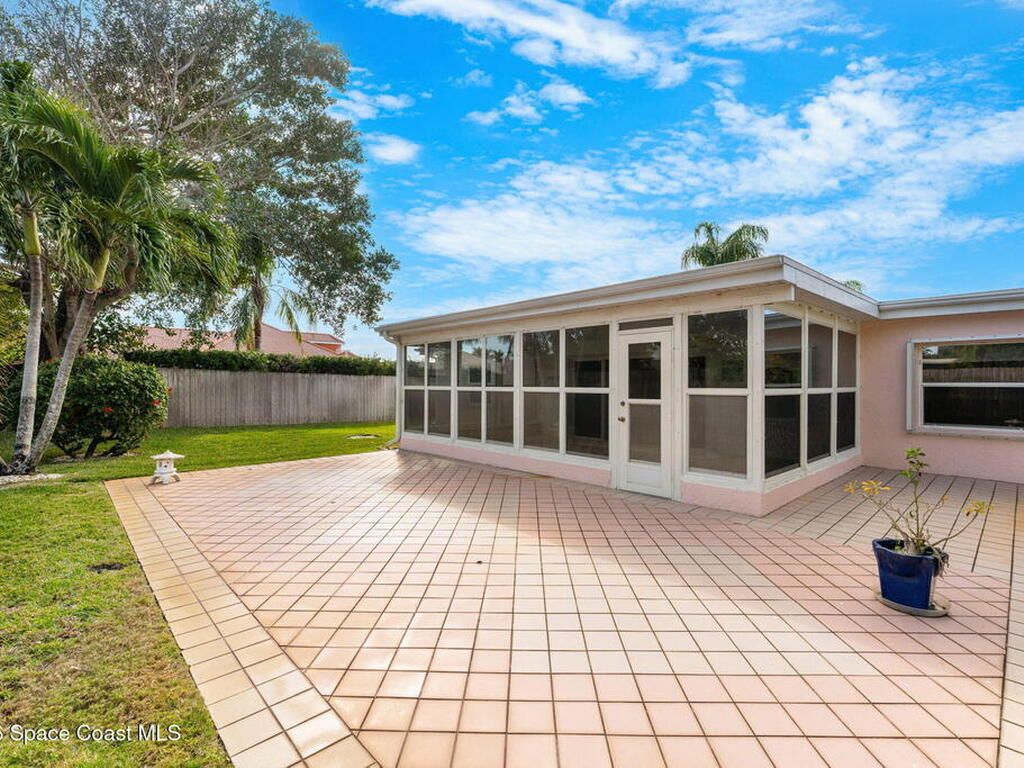 921 S Brevard Avenue, Cocoa Beach, FL 32931