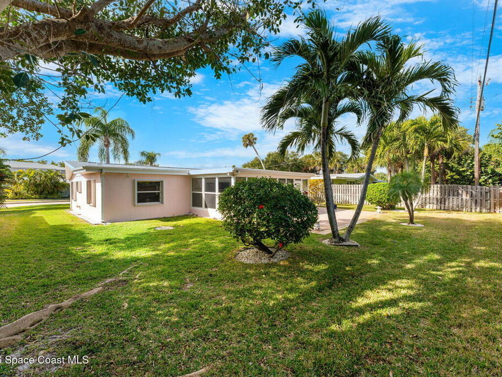 921 S Brevard Avenue, Cocoa Beach, FL 32931