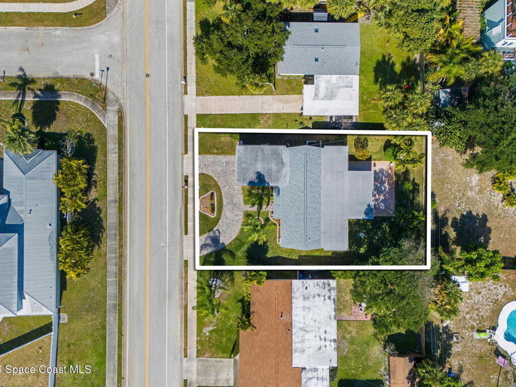 921 S Brevard Avenue, Cocoa Beach, FL 32931