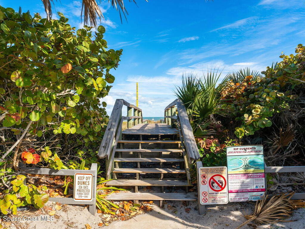 921 S Brevard Avenue, Cocoa Beach, FL 32931