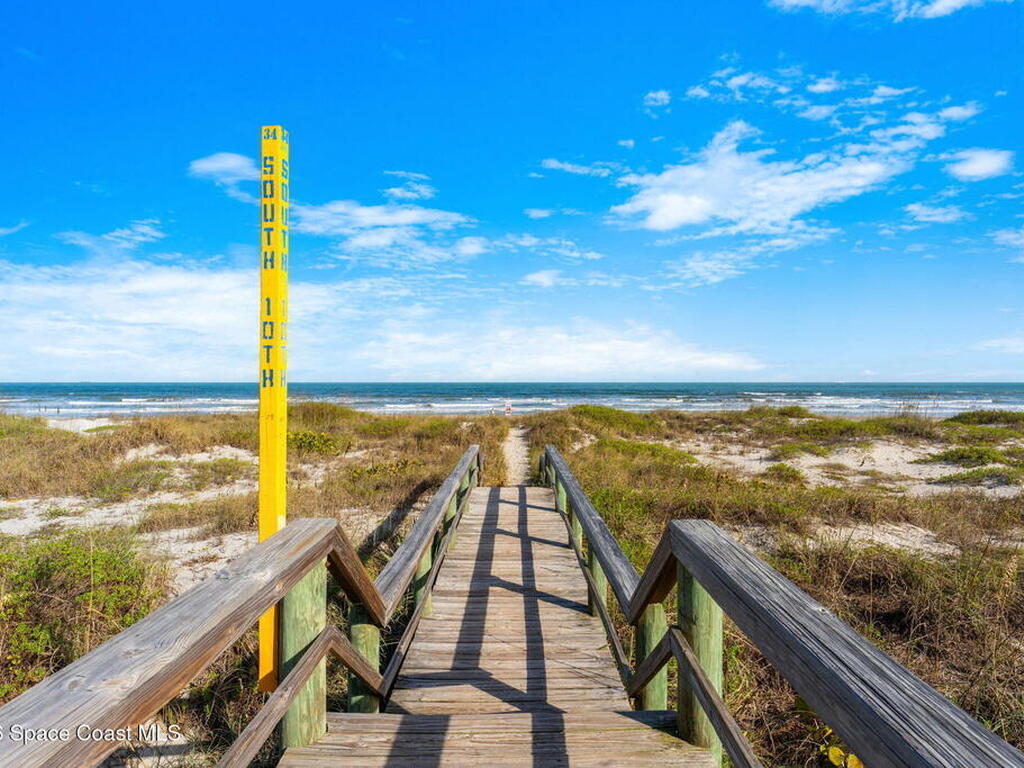 921 S Brevard Avenue, Cocoa Beach, FL 32931