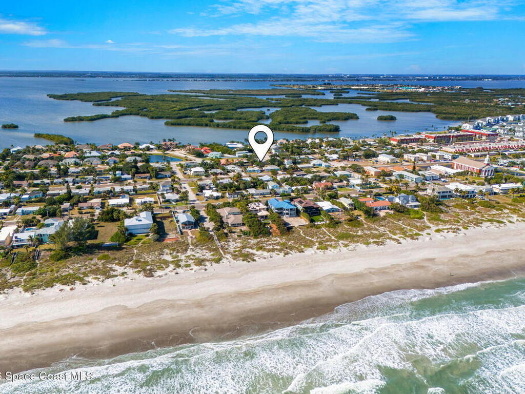 921 S Brevard Avenue, Cocoa Beach, FL 32931