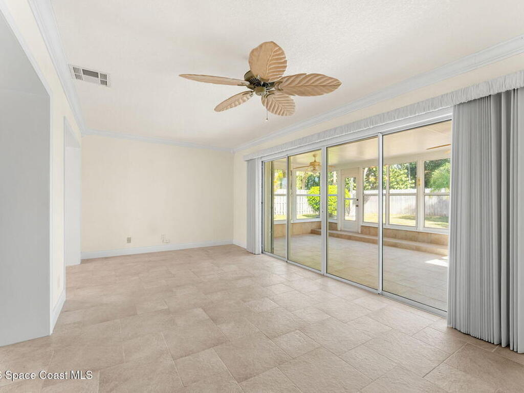 921 S Brevard Avenue, Cocoa Beach, FL 32931