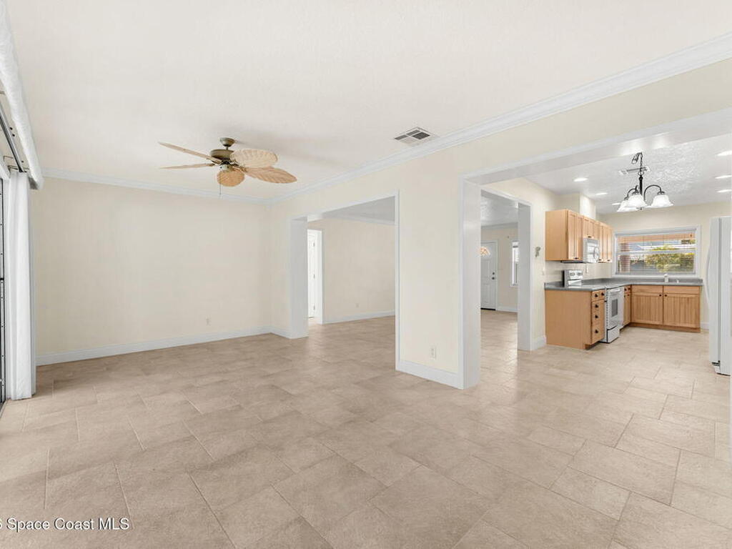 921 S Brevard Avenue, Cocoa Beach, FL 32931