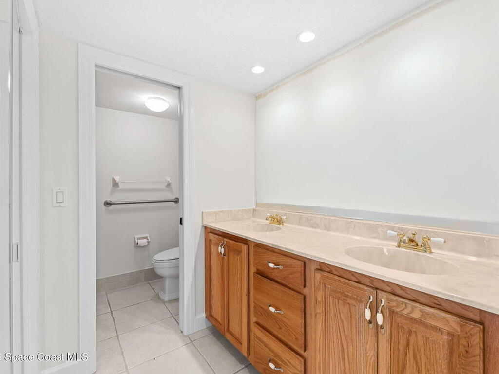 115 N Indian River Drive, Cocoa, FL 32922