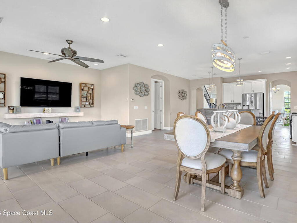 7922 Strom Park Drive, Melbourne, FL 32940