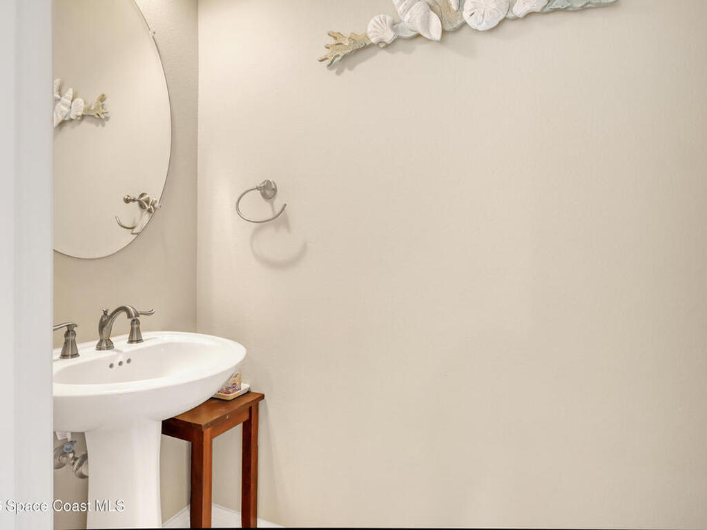 7922 Strom Park Drive, Melbourne, FL 32940