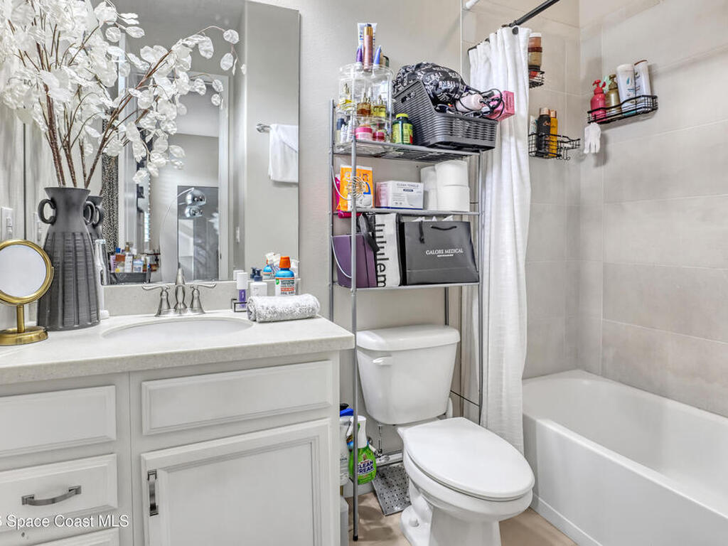 7922 Strom Park Drive, Melbourne, FL 32940