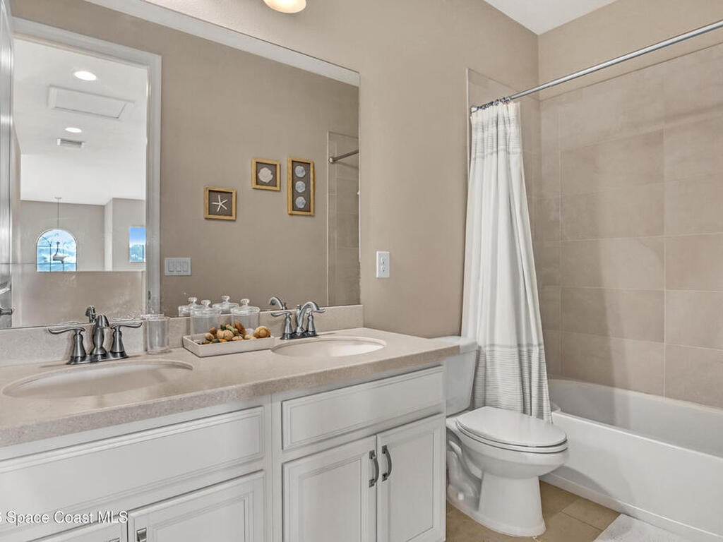 7922 Strom Park Drive, Melbourne, FL 32940