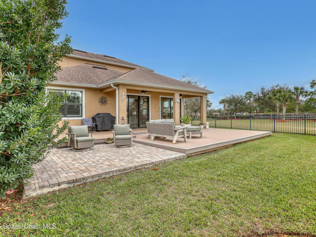 7922 Strom Park Drive, Melbourne, FL 32940