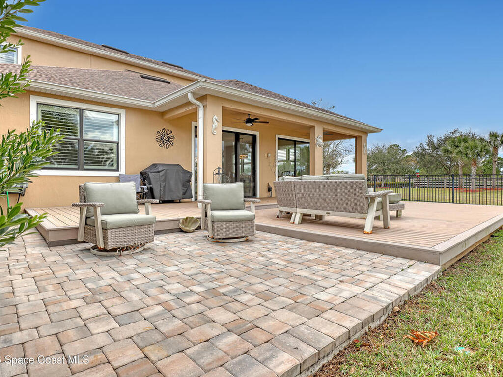 7922 Strom Park Drive, Melbourne, FL 32940
