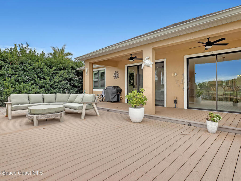 7922 Strom Park Drive, Melbourne, FL 32940