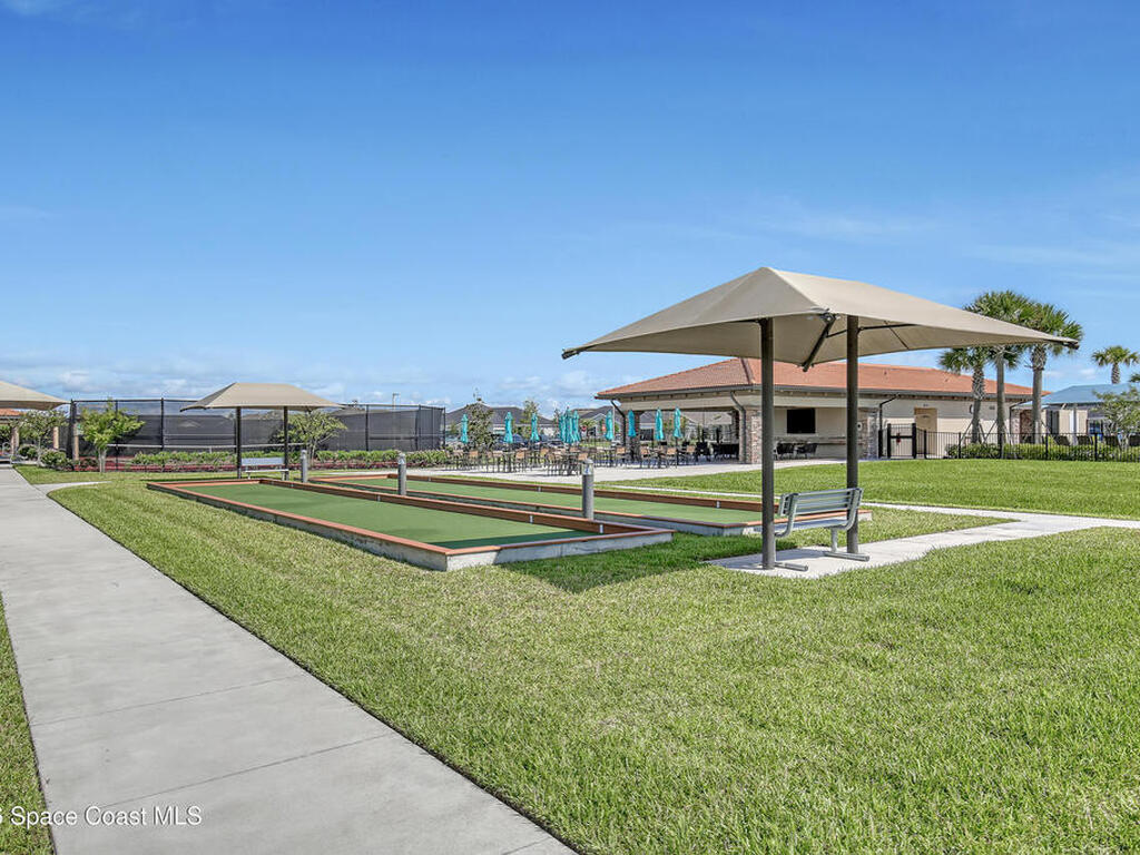 7922 Strom Park Drive, Melbourne, FL 32940