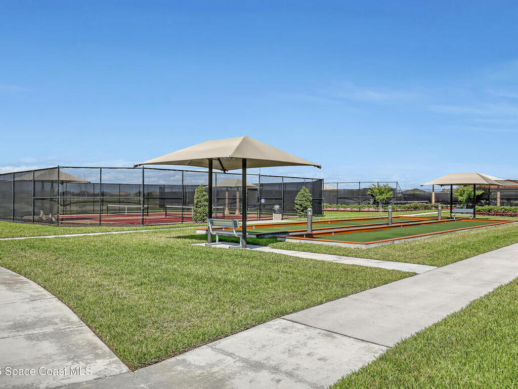 7922 Strom Park Drive, Melbourne, FL 32940