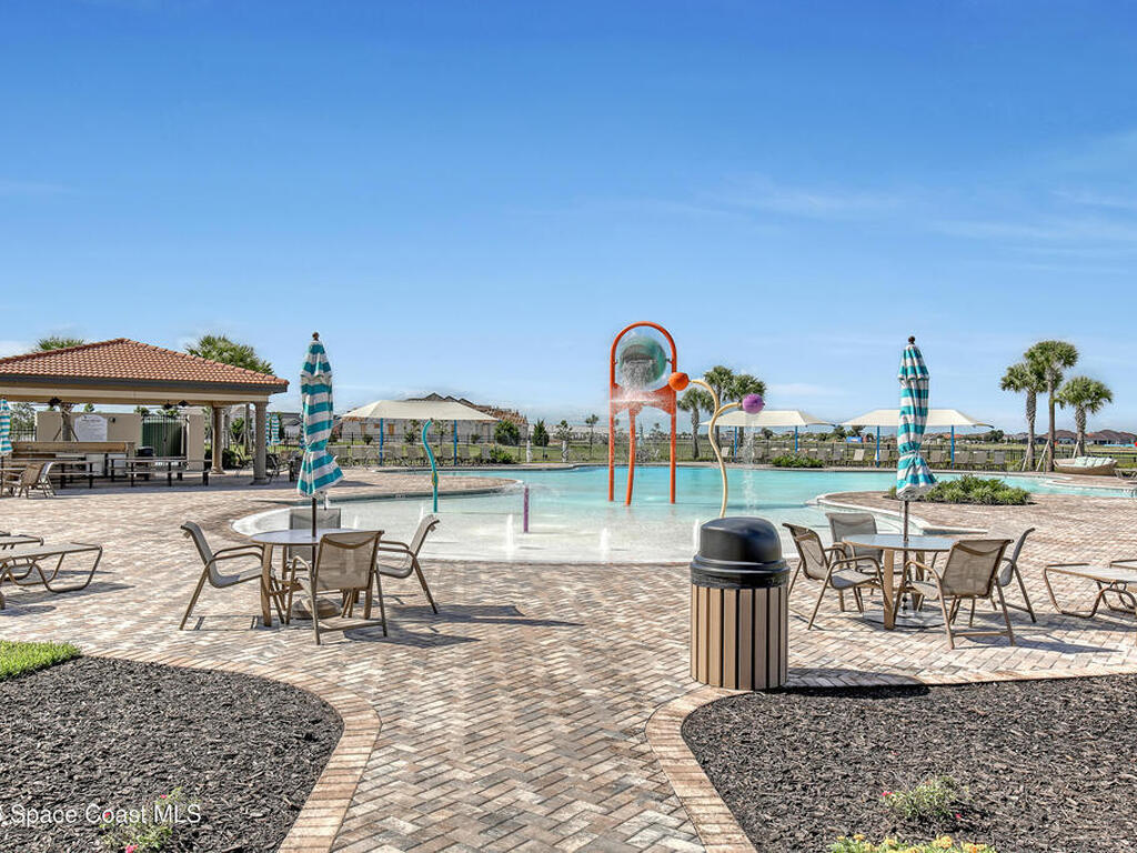 7922 Strom Park Drive, Melbourne, FL 32940