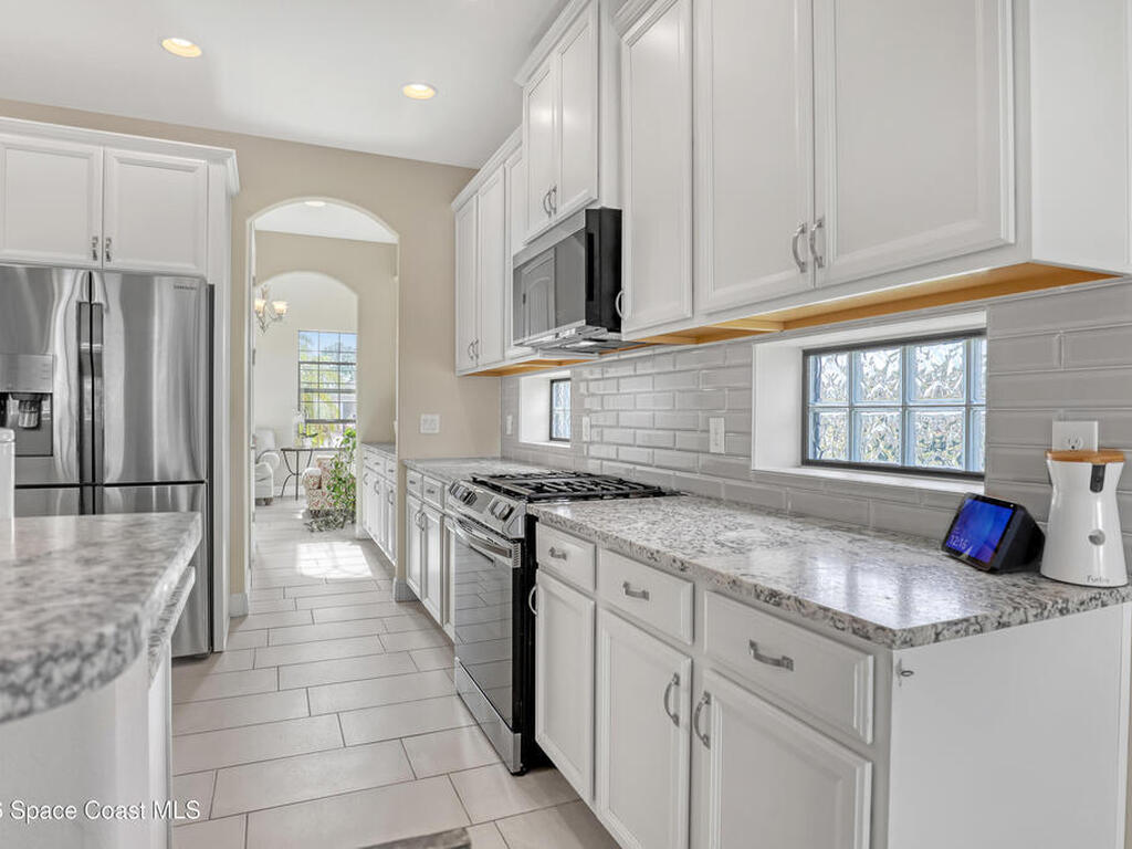 7922 Strom Park Drive, Melbourne, FL 32940