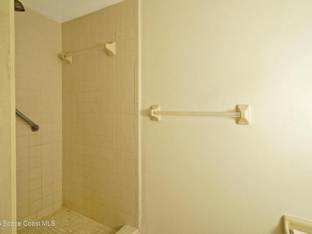 220 S 5th Street, Cocoa Beach, FL 32931