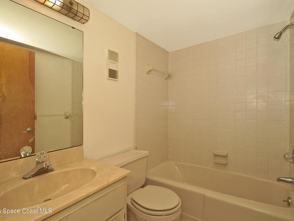 220 S 5th Street, Cocoa Beach, FL 32931