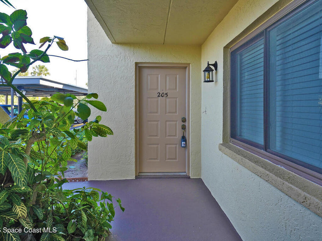 220 S 5th Street, Cocoa Beach, FL 32931