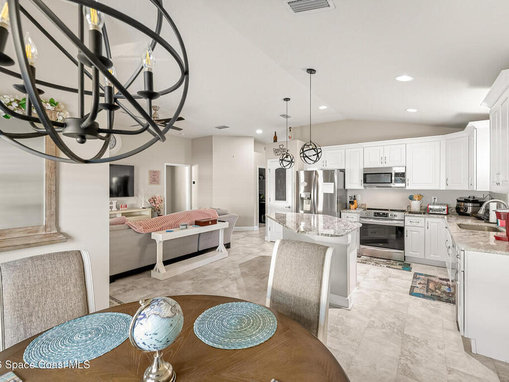 1636 Alaqua Way, Melbourne, FL 32904