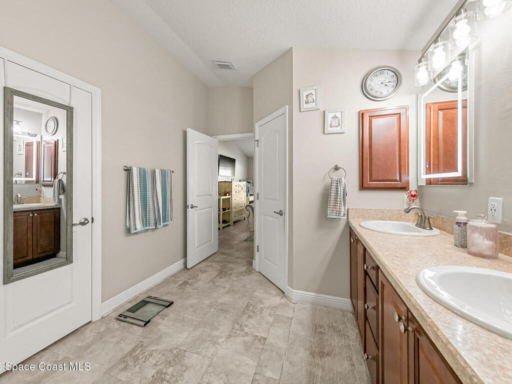 1636 Alaqua Way, Melbourne, FL 32904