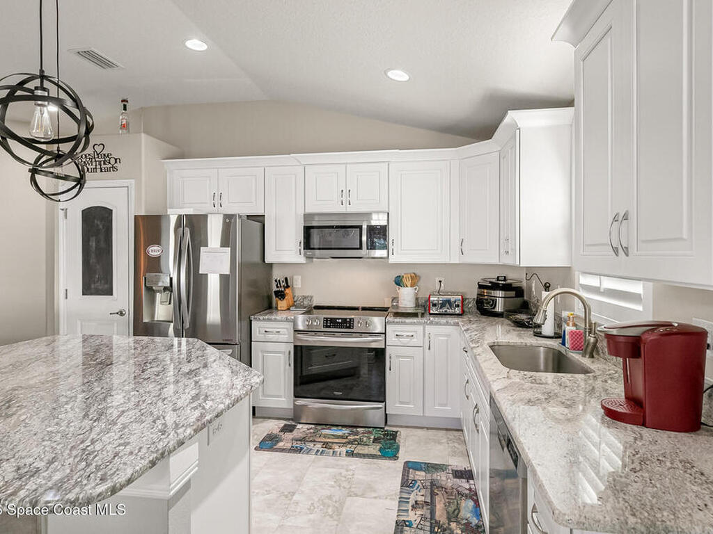 1636 Alaqua Way, Melbourne, FL 32904