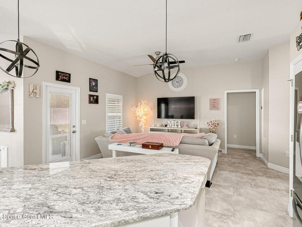 1636 Alaqua Way, Melbourne, FL 32904