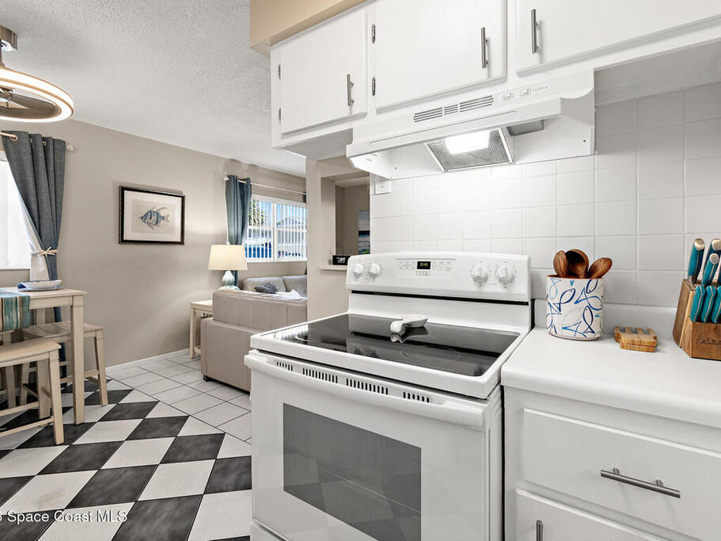 425 Tyler Avenue, Cape Canaveral, FL 32920