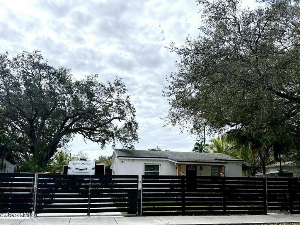 1340 NW 112th Street, Miami, FL 33165