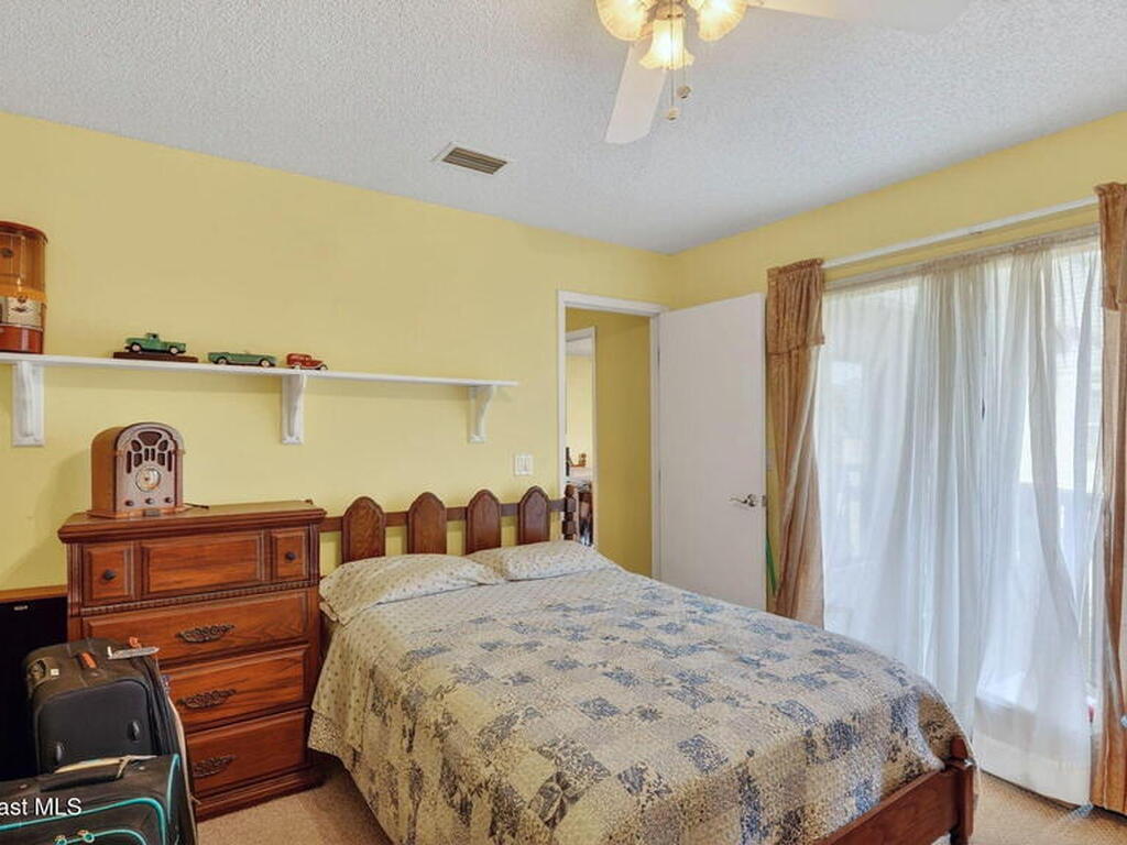 2593 S Park Avenue, Titusville, FL 32780