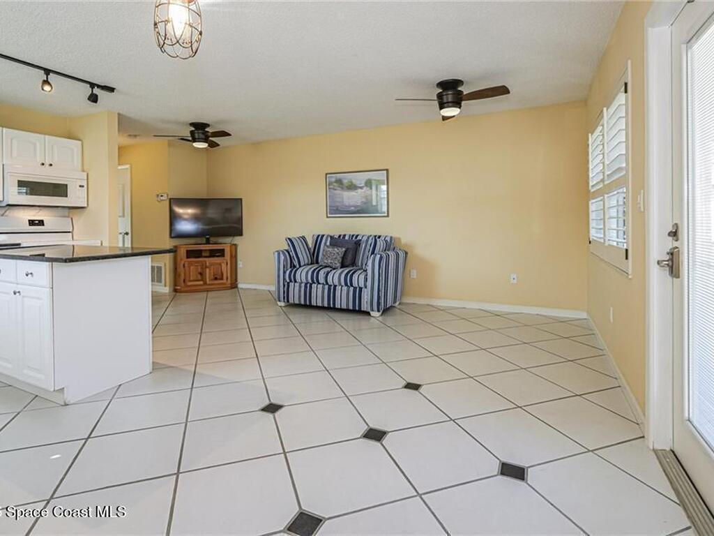 11 Vista Palm Lane, Vero Beach, FL 32962