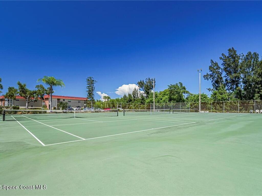 11 Vista Palm Lane, Vero Beach, FL 32962